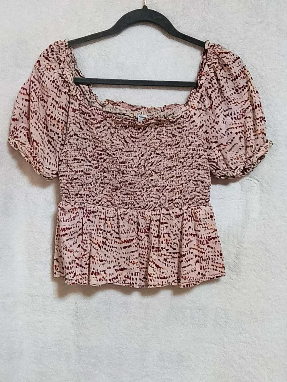 Old Navy Dusty Pink Smocked Peplum Square-Neck Top.  WS 148